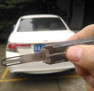 丹灶本田汽车开锁